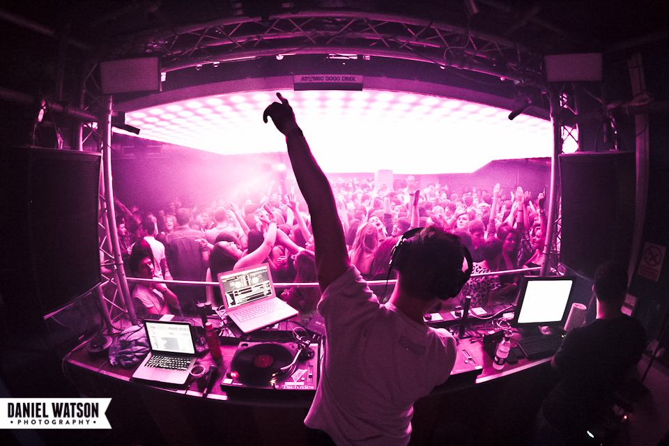 IMAGE: http://payload48.cargocollective.com/1/3/110609/3267472/mint-1-dj-2-1-2-3-100_o.jpg